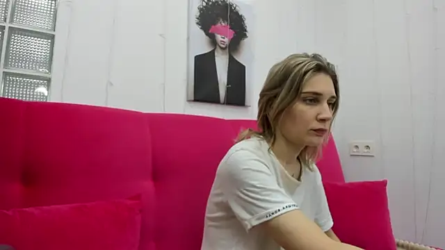 Tenderly Sophie online show from 02-24-26, 01:28