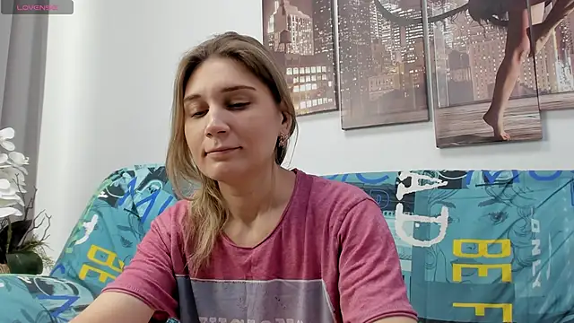 Tenderly Sophie online show from 01-10-26, 01:12