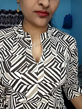 CoupleShow 432 online show from 02-04-26, 01:06