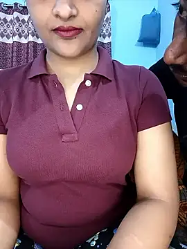 CoupleShow 432 online show from 01-18-26, 07:45