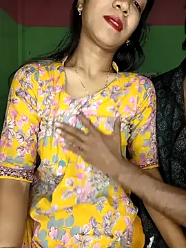 CoupleShow 432 online show from 02-15-26, 09:41