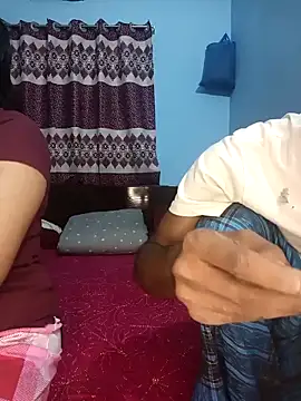 CoupleShow 432 online show from 12-19-25, 04:09