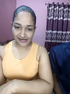 CoupleShow 432 online show from 04-28-26, 05:06