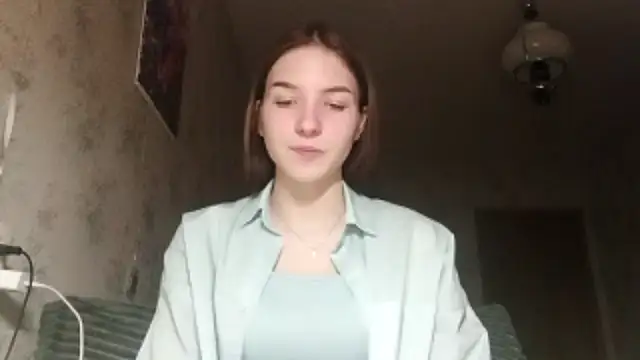 Beauty miIa online show from 10-24-25, 04:39