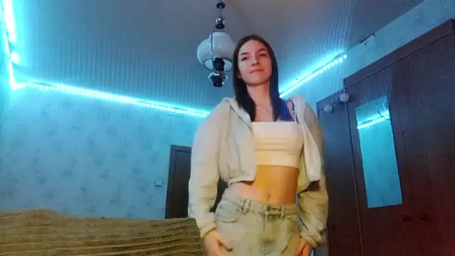 Beauty miIa online show from 10-26-25, 06:08