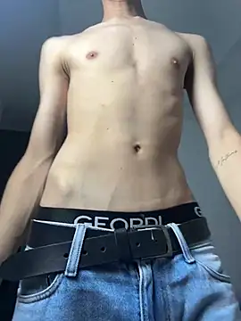 Dominic Thin  online show from 06-08-26, 07:25