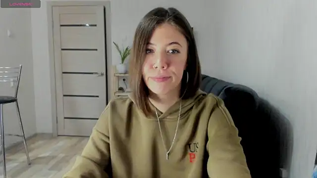 twinkle rosie online show from 10-24-25, 04:39