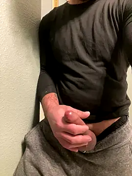 Snapshot of 503Dick chatting on 10-21-25, 06:18 503Dick online show from 10-21-25, 06:18