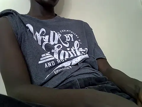 Snapshot of Cute-Javier25 chatting on 10-25-25, 10:47 Cute-Javier25 online show from 10-25-25, 10:47