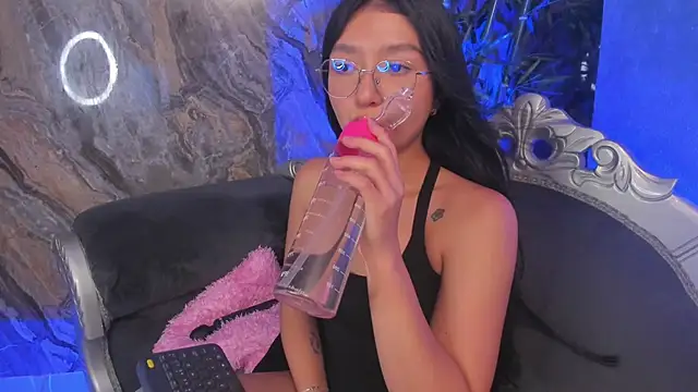 sydney miller  online show from 03-07-26, 11:32