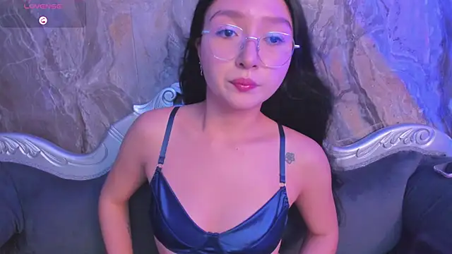 sydney miller  online show from 11-20-25, 11:25