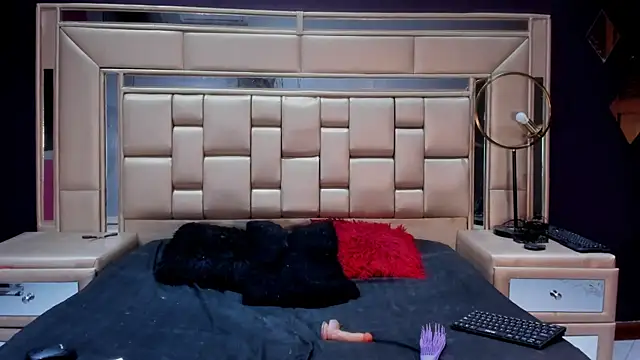 ChloeMendez online show from 12-14-25, 11:49