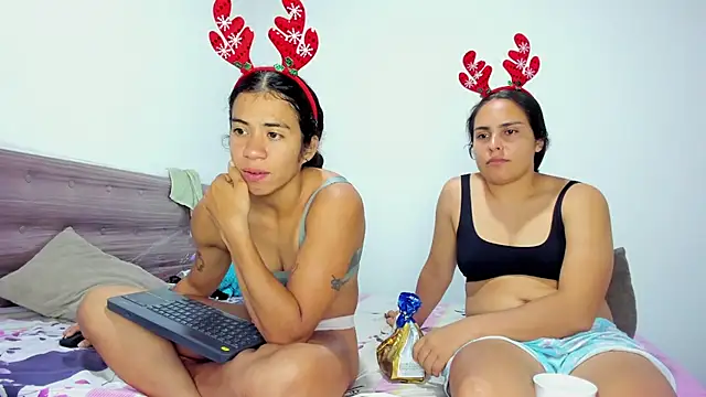 AshleyDeLuca  online show from 12-20-25, 10:01