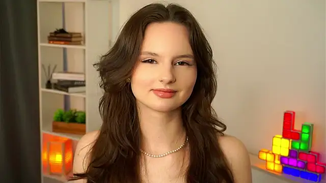 AlonaBackers online show from 10-25-25, 10:03