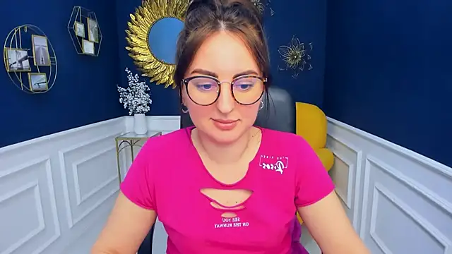 NoraSimons online show from 03-06-26, 07:03