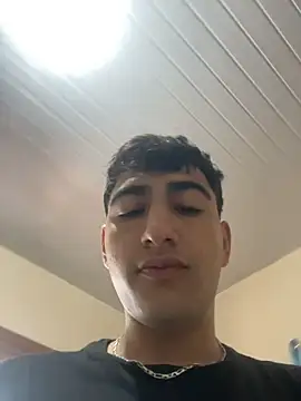 Snapshot of Gduende7 chatting on 11-26-25, 07:58 Gduende7 online show from 11-26-25, 07:58