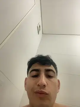 Snapshot of Gduende7 chatting on 11-16-25, 07:13 Gduende7 online show from 11-16-25, 07:13