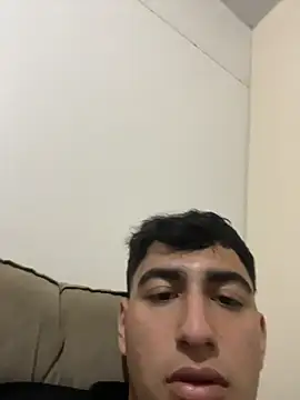 Snapshot of Gduende7 chatting on 11-23-25, 08:35 Gduende7 online show from 11-23-25, 08:35