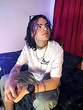 AlickBeliel online show from 10-22-25, 05:18