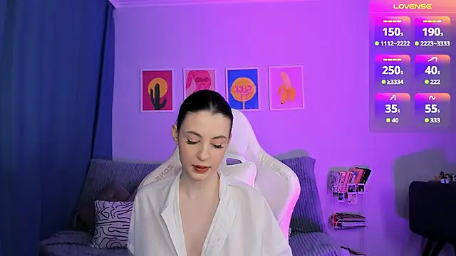 Baby Annabelle online show from 11-23-25, 03:49