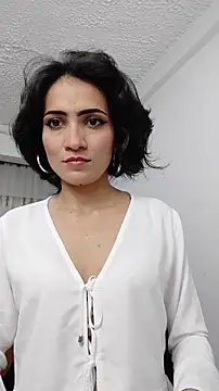 chloehanna online show from 11-13-25, 07:18