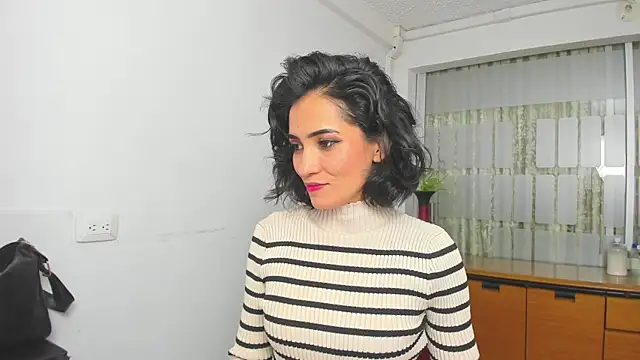 chloehanna online show from 11-26-25, 07:14