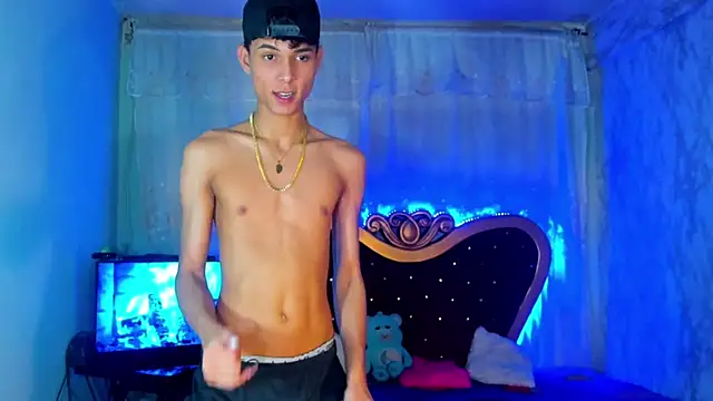 Snapshot of boyswantingplay chatting on 02-28-26, 04:50 boyswantingplay online show from 02-28-26, 04:50