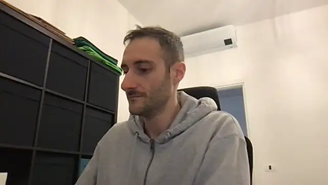 LukaShyGuy online show from 02-09-26, 09:46