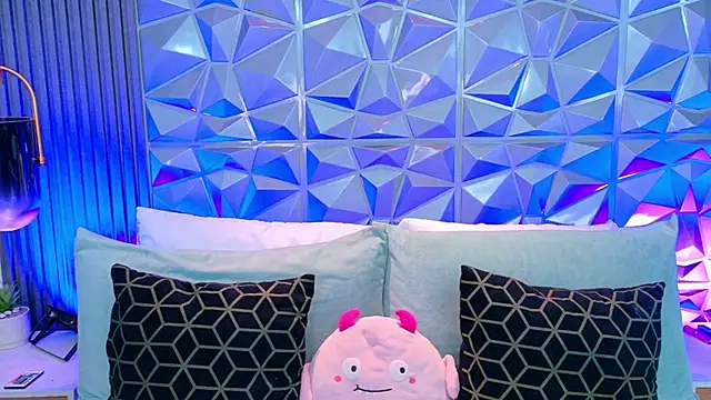 AdelineJhones online show from 03-27-26, 02:40