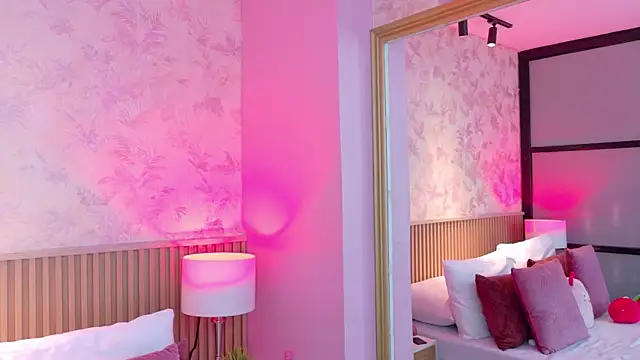 AdelineJhones online show from 02-10-26, 08:30