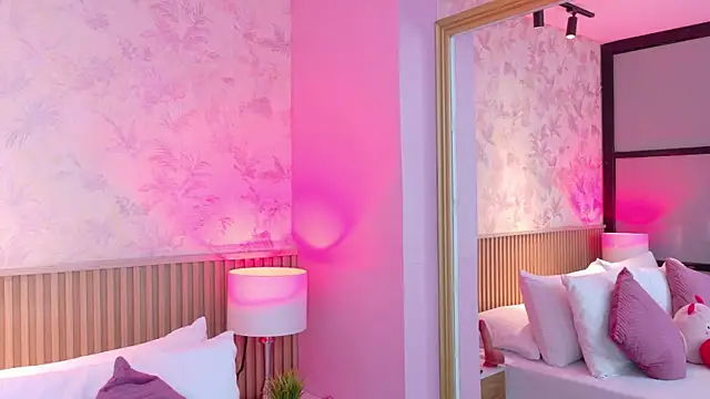 AdelineJhones online show from 02-07-26, 03:53