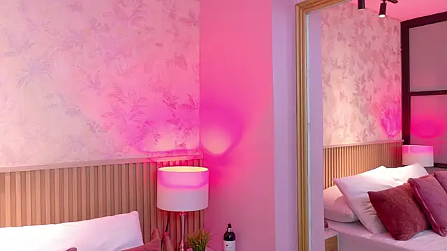 AdelineJhones online show from 03-07-26, 02:44