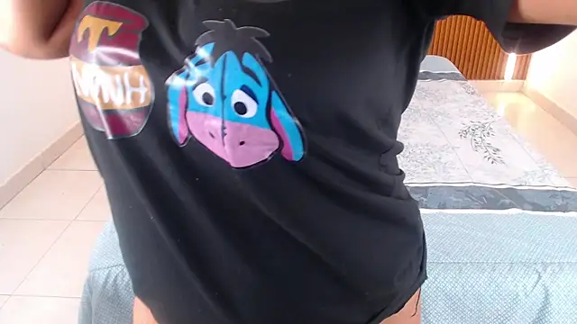 rosselyn  online show from 03-17-26, 12:19