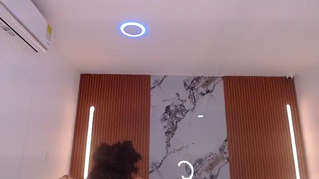 rosselyn  online show from 02-20-26, 11:56