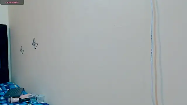 Snapshot of BRYXS1 chatting on 05-18-26, 08:24 BRYXS1 online show from 05-18-26, 08:24