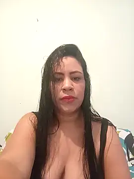 Snapshot of LeilaTaylor chatting on 01-18-26, 07:17 LeilaTaylor online show from 01-18-26, 07:17