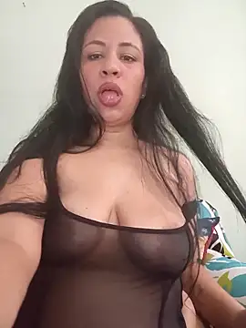 Snapshot of LeilaTaylor chatting on 02-04-26, 03:29 LeilaTaylor online show from 02-04-26, 03:29