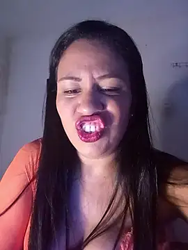 LeilaTaylor online show from 01-06-26, 12:25