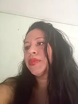 Snapshot of LeilaTaylor chatting on 02-08-26, 07:00 LeilaTaylor online show from 02-08-26, 07:00