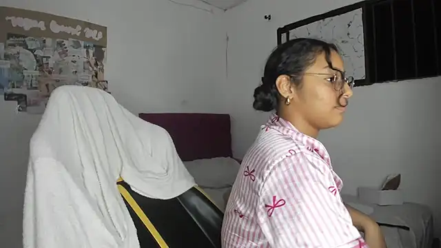 emily stars1 online show from 03-17-26, 07:33