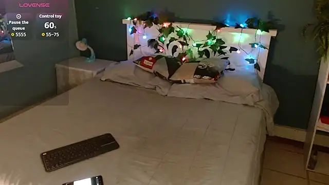 Samantha  Benet online show from 12-03-25, 09:58