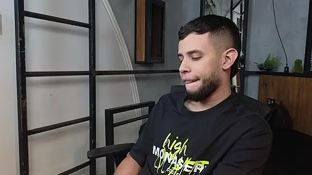 Maxcole 07 online show from 01-10-26, 07:20