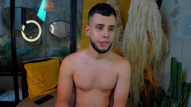 Maxcole 07 online show from 12-01-25, 07:48