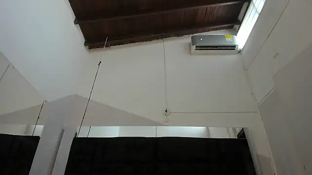 EmmadaSilva online show from 03-28-26, 04:41