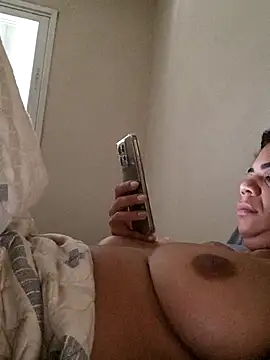 Bruninhadeusa online show from 12-22-25, 11:43