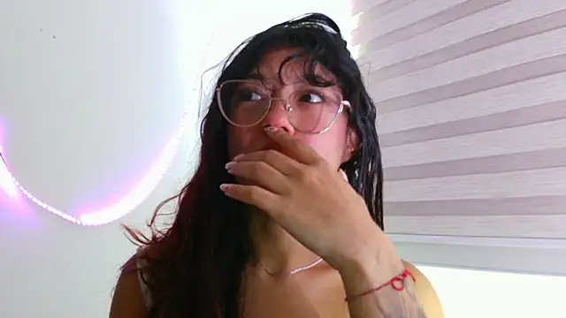 LissyM online show from 04-20-26, 06:53