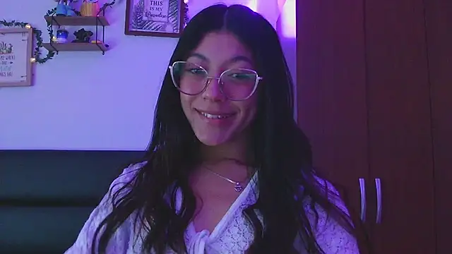 LissyM online show from 12-14-25, 08:03