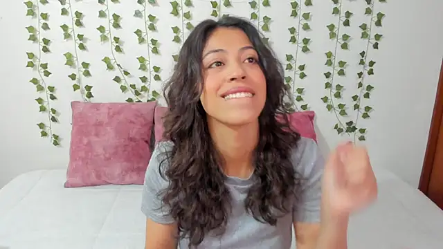 emily jonessxx online show from 02-11-26, 04:51