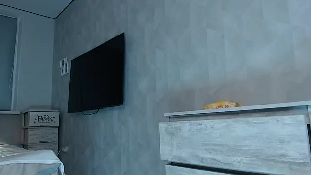 little paw  online show from 04-03-26, 08:37