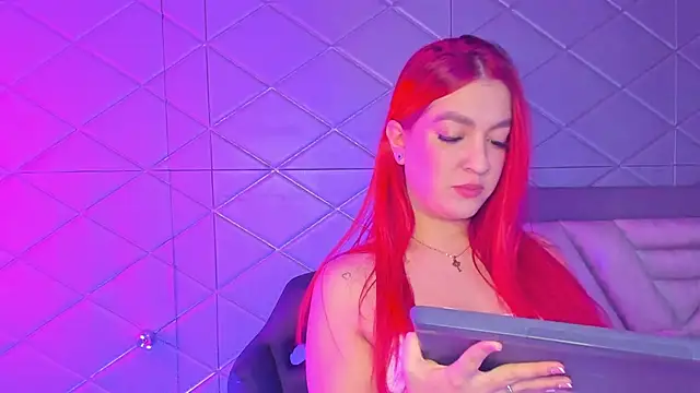 Ariianna Cooper online show from 12-22-25, 08:58